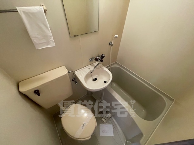 シャワールーム