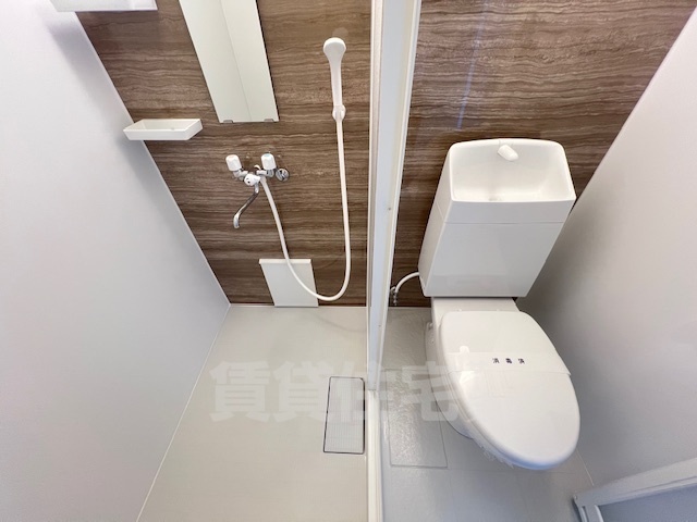 シャワールーム