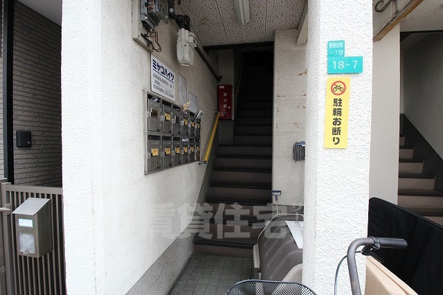 建物エントランス