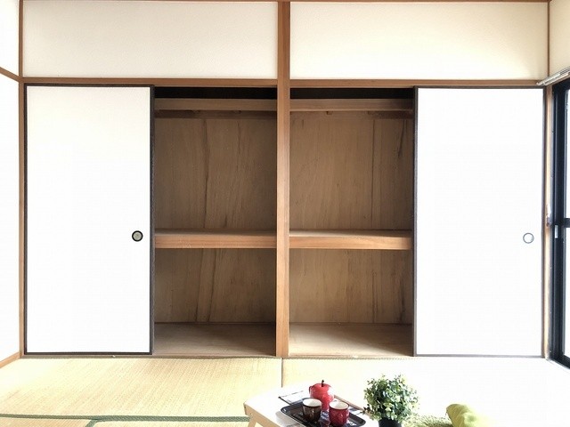 収納