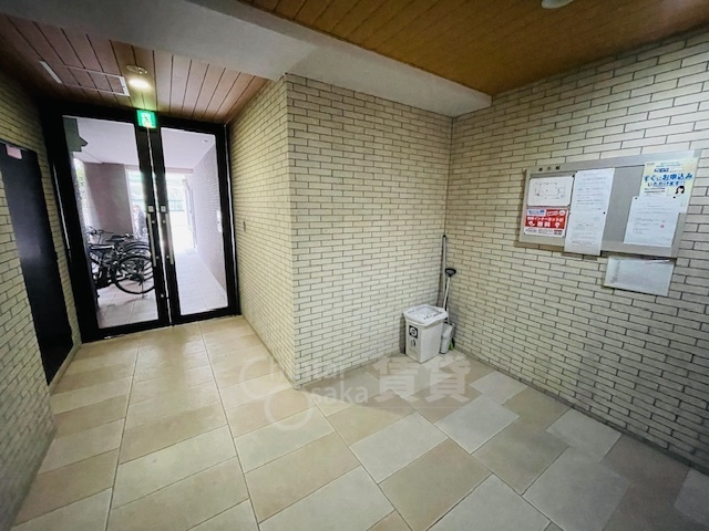 建物エントランス