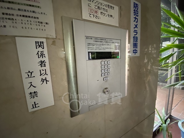 建物エントランス