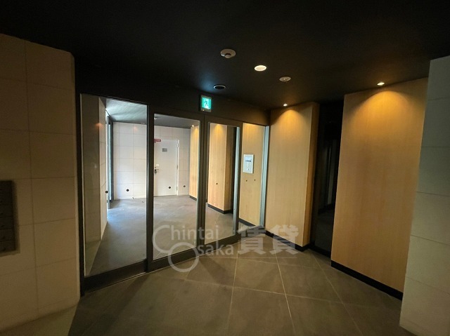 建物エントランス