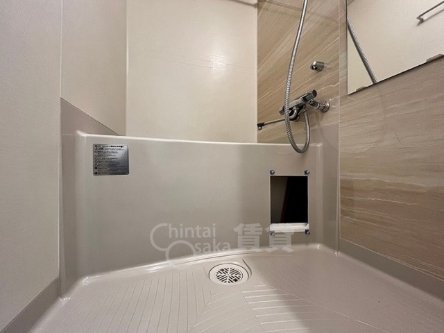 シャワールーム