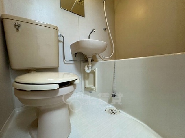 シャワールーム