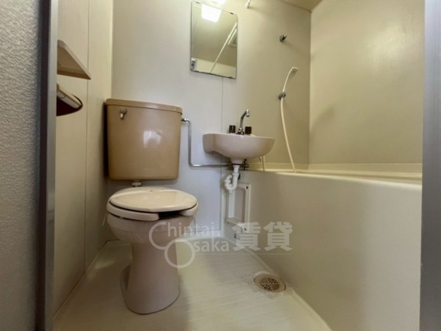 シャワールーム