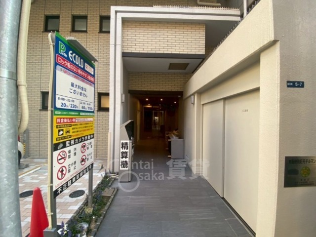 建物エントランス