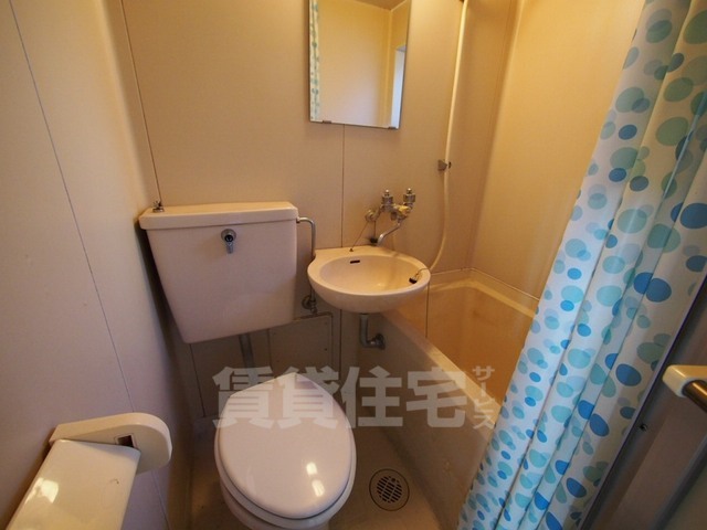 シャワールーム