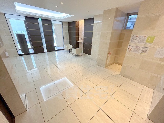 建物エントランス