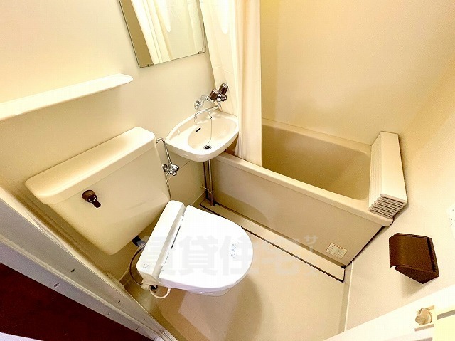 シャワールーム