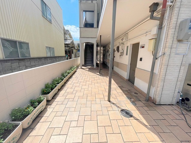 建物エントランス