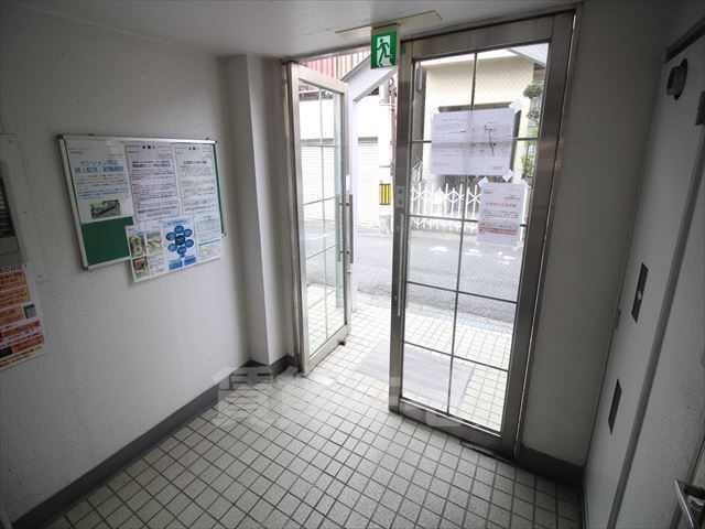 建物エントランス