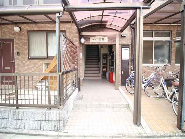 建物エントランス