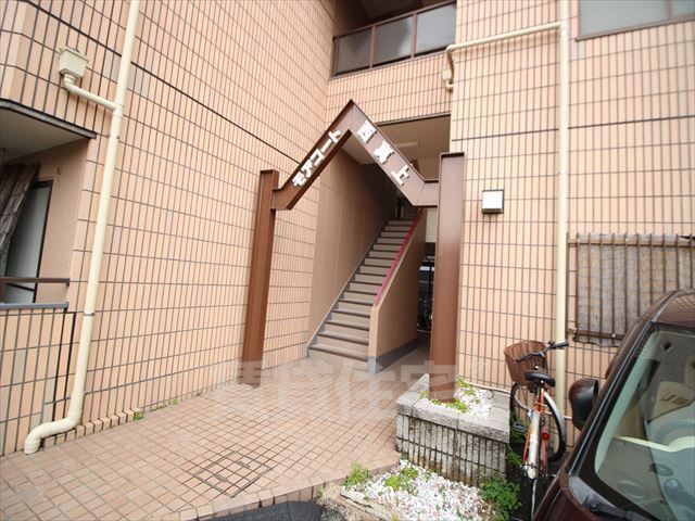 建物エントランス