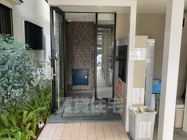 建物エントランス