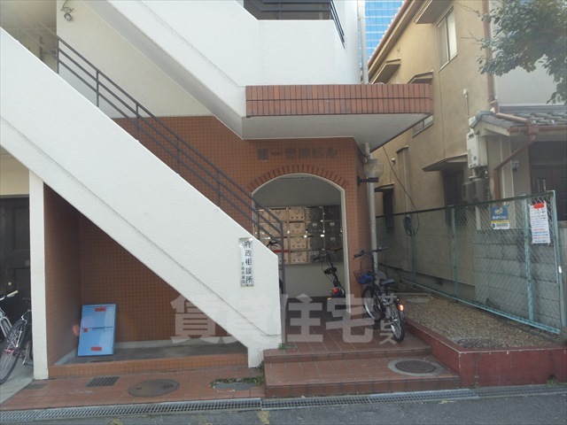 建物エントランス