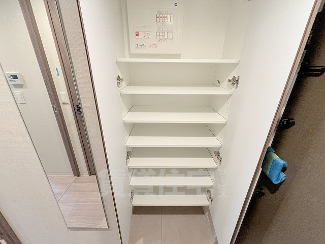 収納
