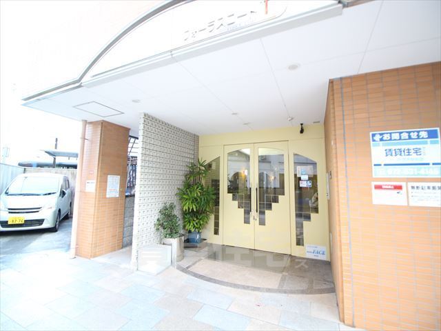 建物エントランス