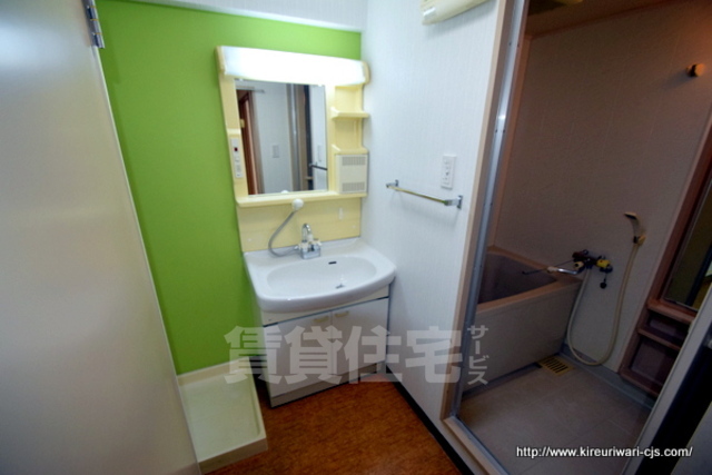 シャワールーム