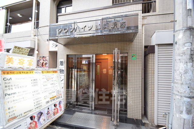 建物エントランス