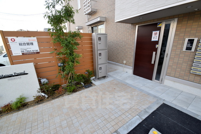 建物エントランス