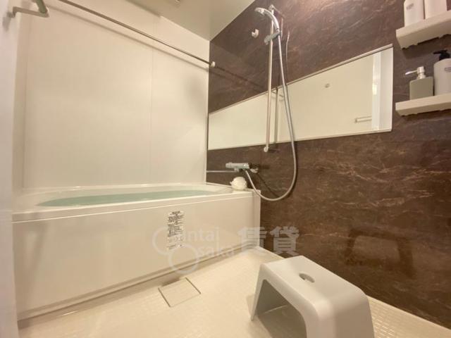 シャワールーム