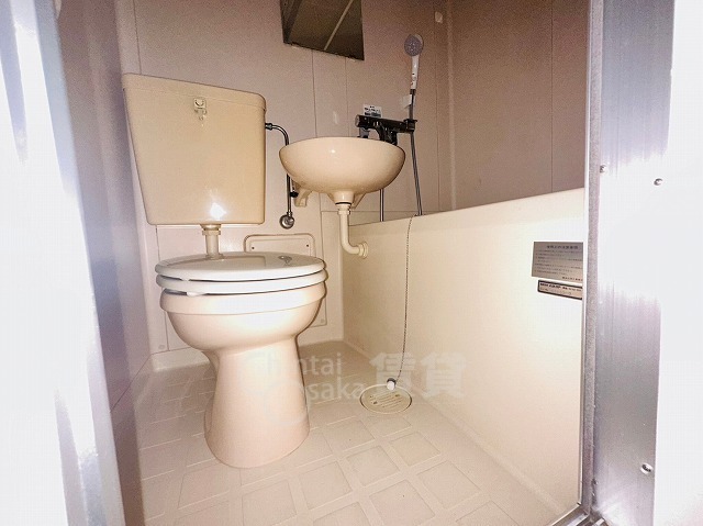 シャワールーム