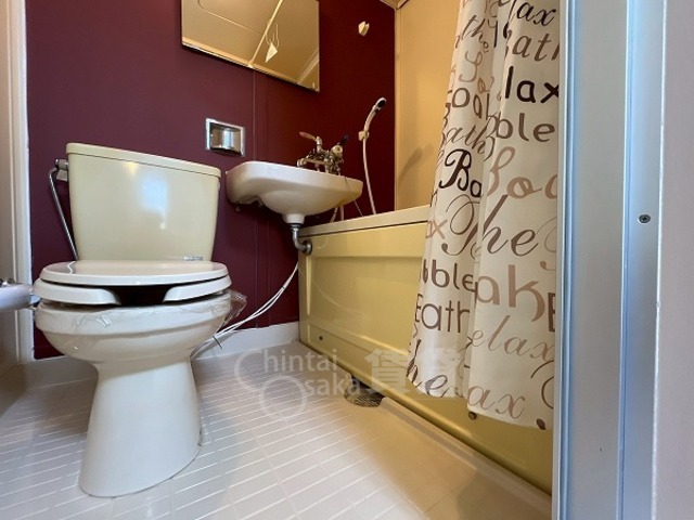 シャワールーム