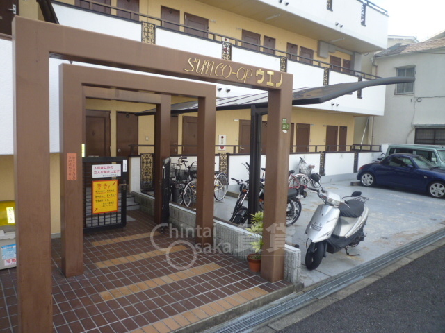 建物エントランス