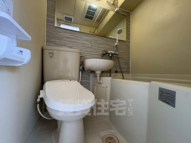 シャワールーム