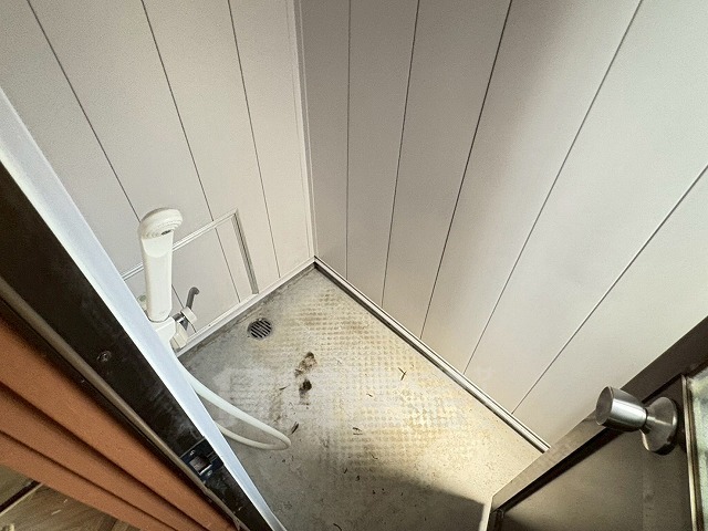 シャワールーム