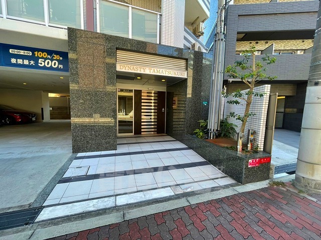 建物エントランス