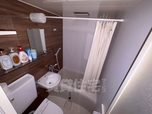 シャワールーム