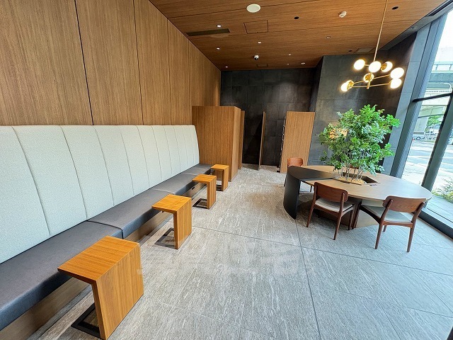 建物エントランス