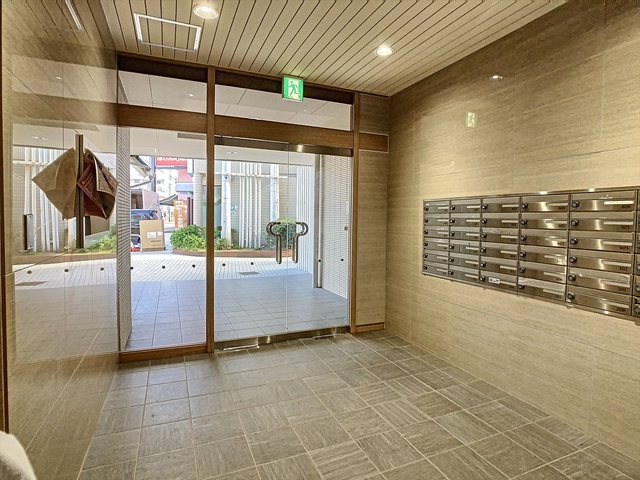 建物エントランス