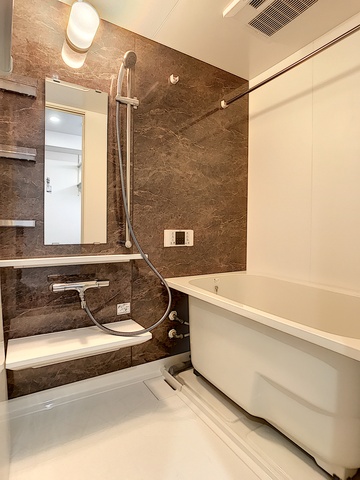 シャワールーム