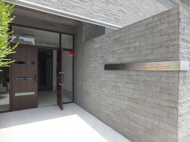 建物エントランス