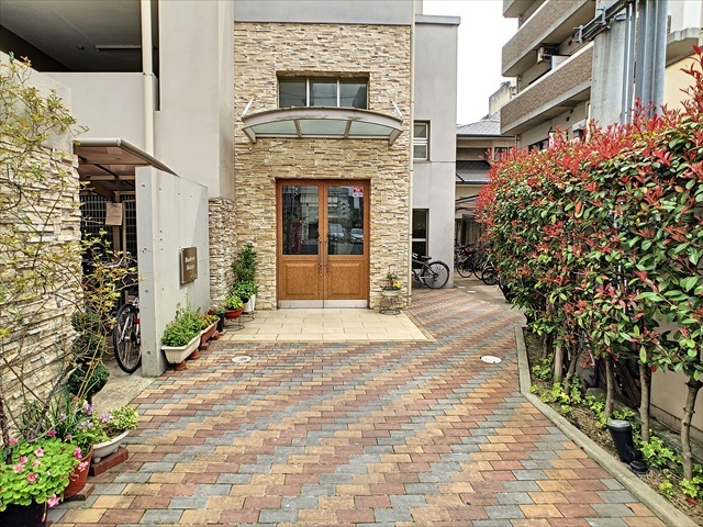 建物エントランス