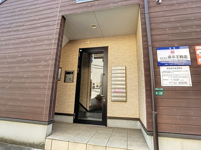 建物エントランス