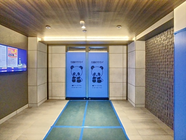 建物エントランス