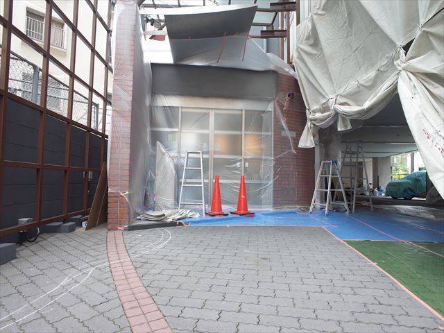 建物エントランス