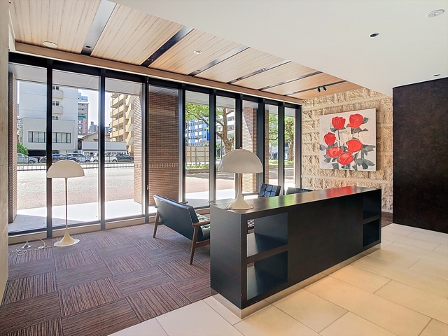 建物エントランス