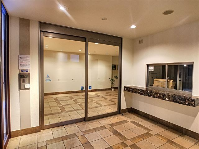 建物エントランス