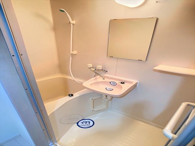 シャワールーム