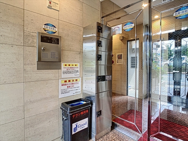 建物エントランス