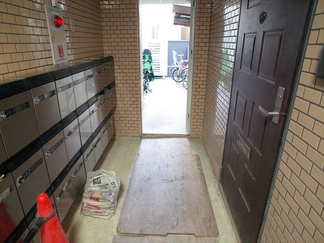 建物エントランス