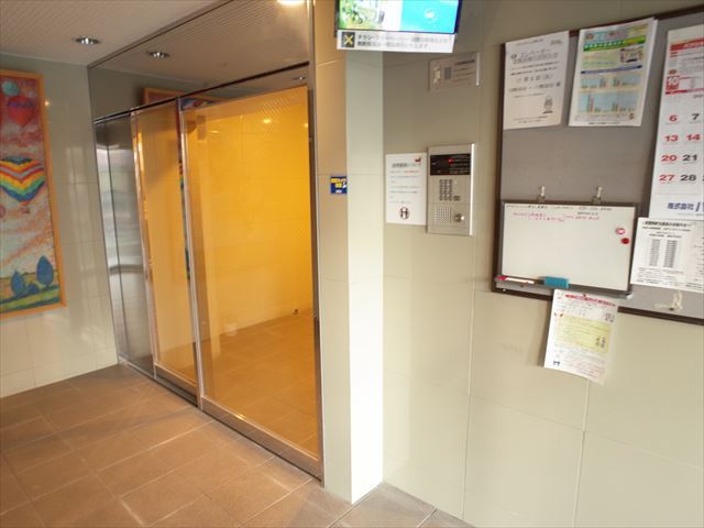 建物エントランス