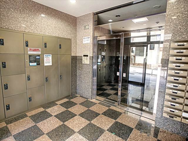 建物エントランス