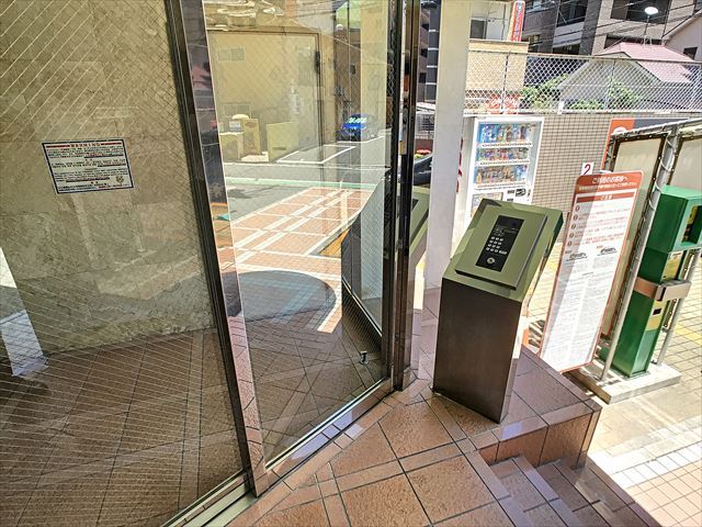 建物エントランス