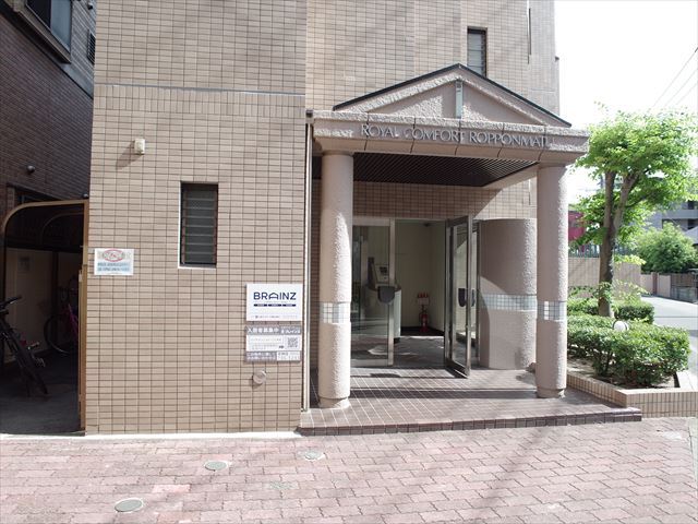 建物エントランス